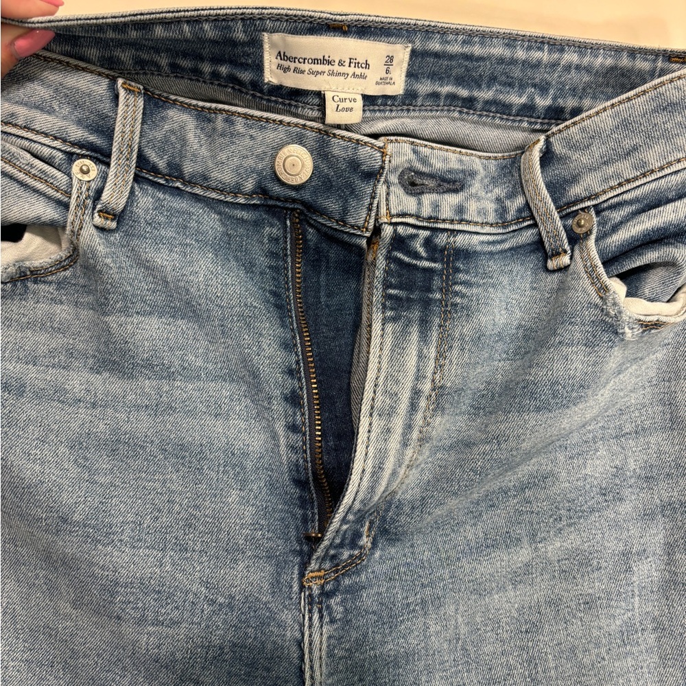 Abercrombie & Fitch size 29 skinny ankle jeans